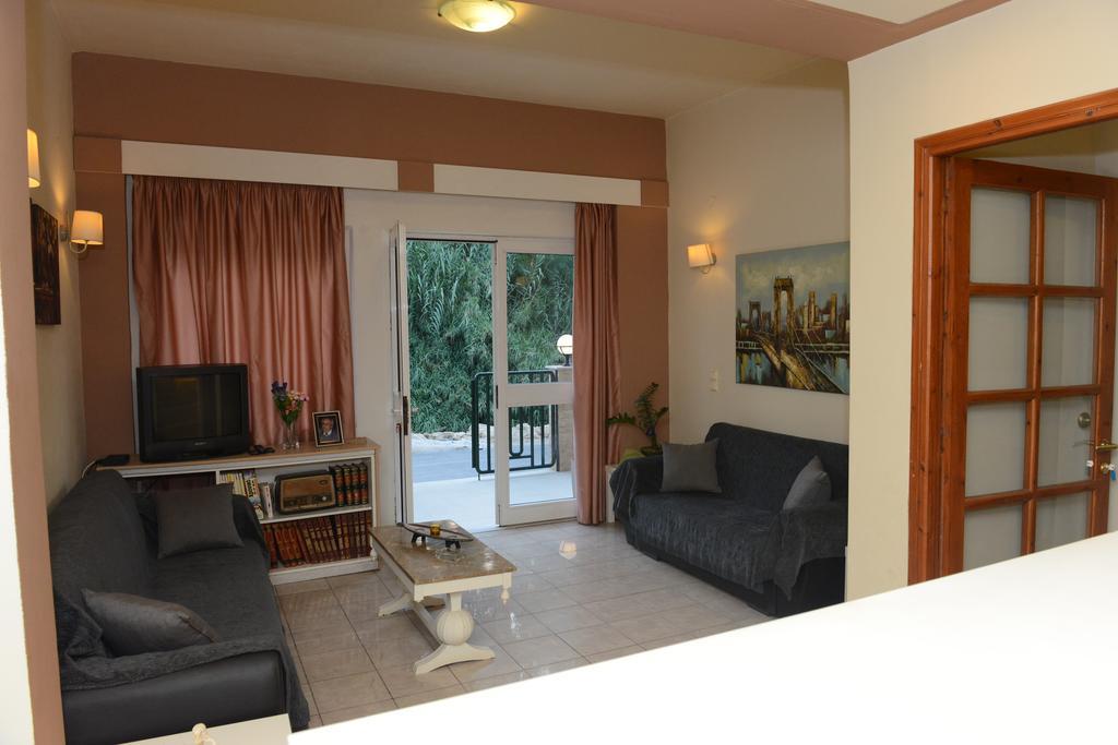 Volanakis Apartments Amoudara  Bagian luar foto