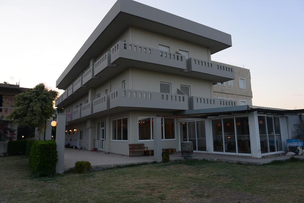Volanakis Apartments Amoudara  Bagian luar foto