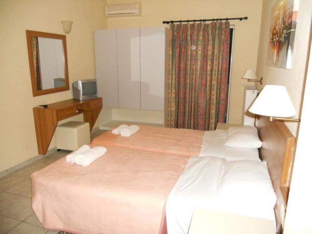 Volanakis Apartments Amoudara  Bagian luar foto